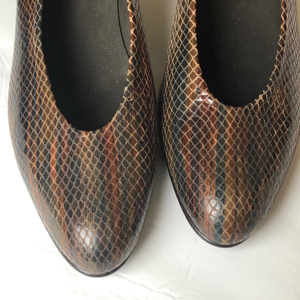 Stuart Weitzman Shoes Block Heel Reptile Pattern - image 4